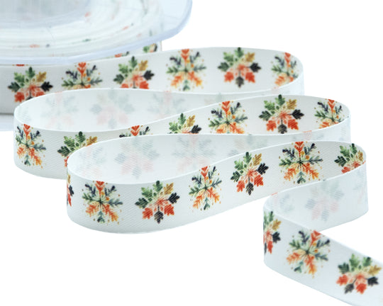 Satin de soie vert 15 mm, imprimé conte de fées de Noël
