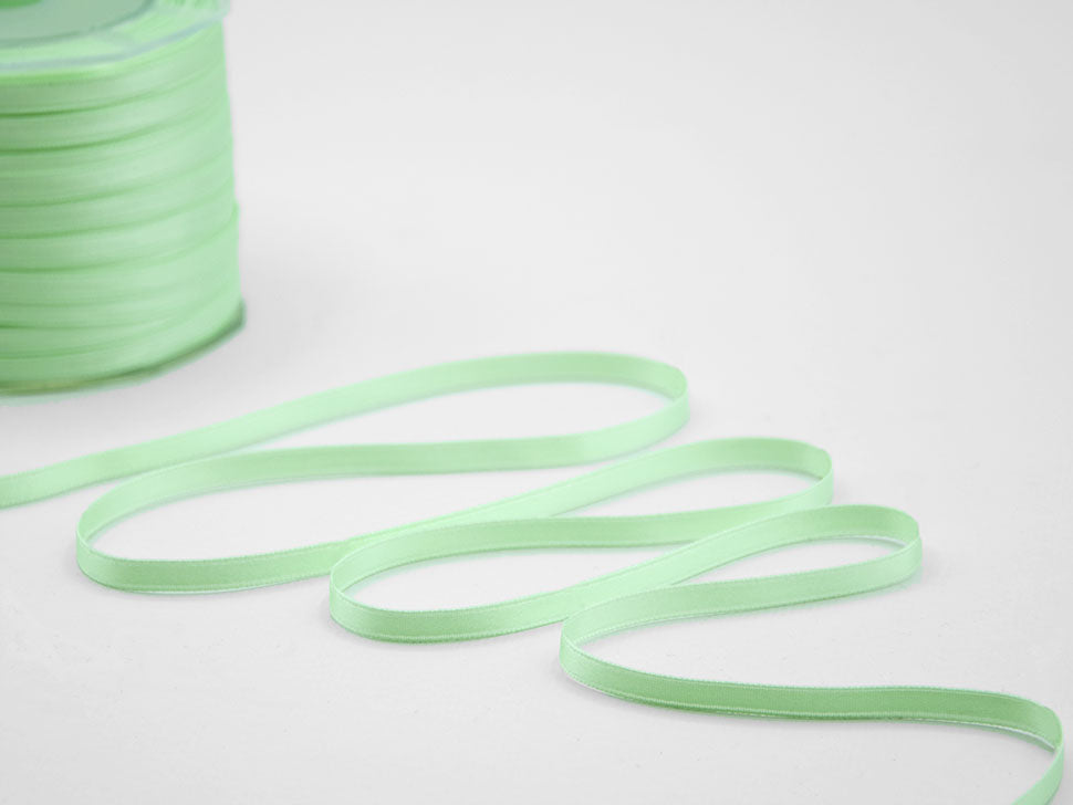 Furlanis Nastro Doppio Raso Verde Prato 6mm X 25m: Prodotto In Italia, Elegante Per Bomboniere, Regali E Decorazioni Floreali