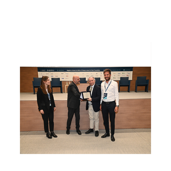 FURLANIS RICEVE LA MENZIONE D'ONORE PER L'INNOVAZIONE DIGITALE!