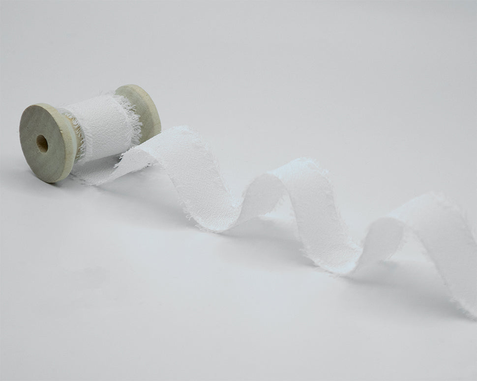 crepe effetto seta sfrangiato 25 mm bianco naturale