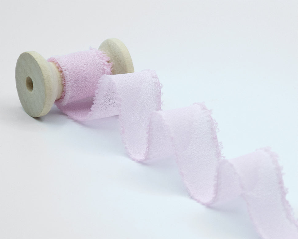 crepe effetto seta sfrangiato 25 mm rosa baby