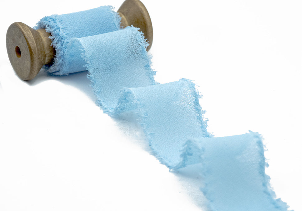 crepe effetto seta sfrangiato 40 mm azzurro baby