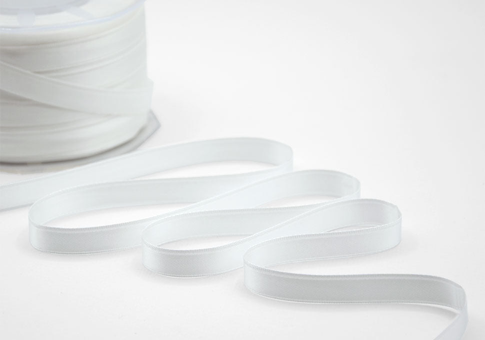 FURLANIS Nastro Doppio Raso Italiano 3 mm x 100 mt Colore 1 BIANCO 17E8 FURLANIS Nastro Doppio Raso Italiano 3 mm x 100 mt Colore 1 BIANCO 17E8