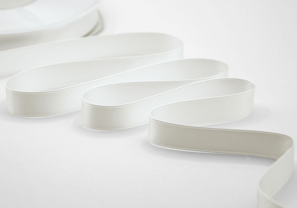 Furlanis - Nastro Doppio Raso, Tessuto Italiano - Bianco Ottico, 16 mm x 25 m Furlanis - Nastro Doppio Raso, Tessuto Italiano - Bianco Ottico, 16 mm x 25 m