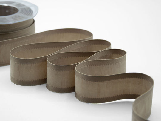 Silk reinforced edges 38 mm cinnamon