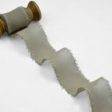 crepe effetto seta sfrangiato 40 mm tortora
