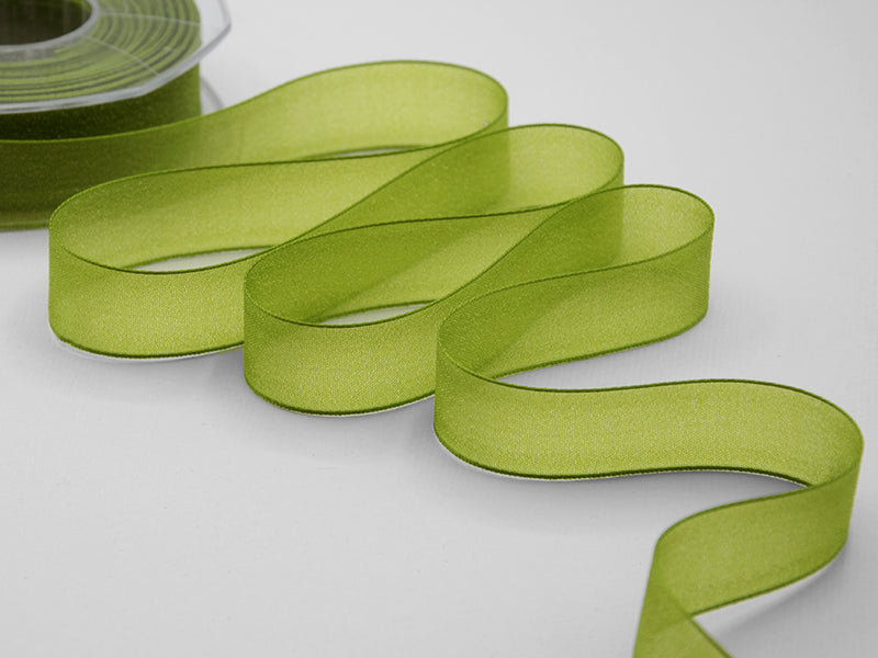 Bright 15 mm green pistachio veil