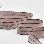 doppio raso opaco bordi neri 25 mm stampa "with all my best wishes" cipria scuro